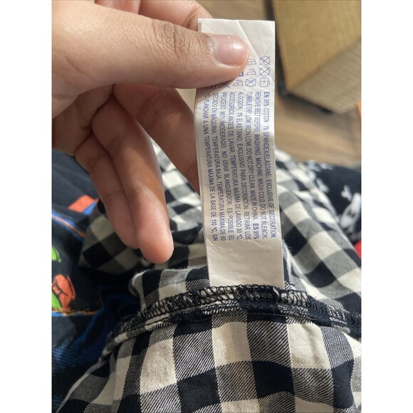 Forever 21 Checkered Button Up Shirt Women’s Small Long Sleeve Plaid - Picture 8 of 8